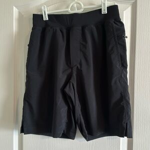 Men’s Small Black Fabletics Athletic Short WITH LINER